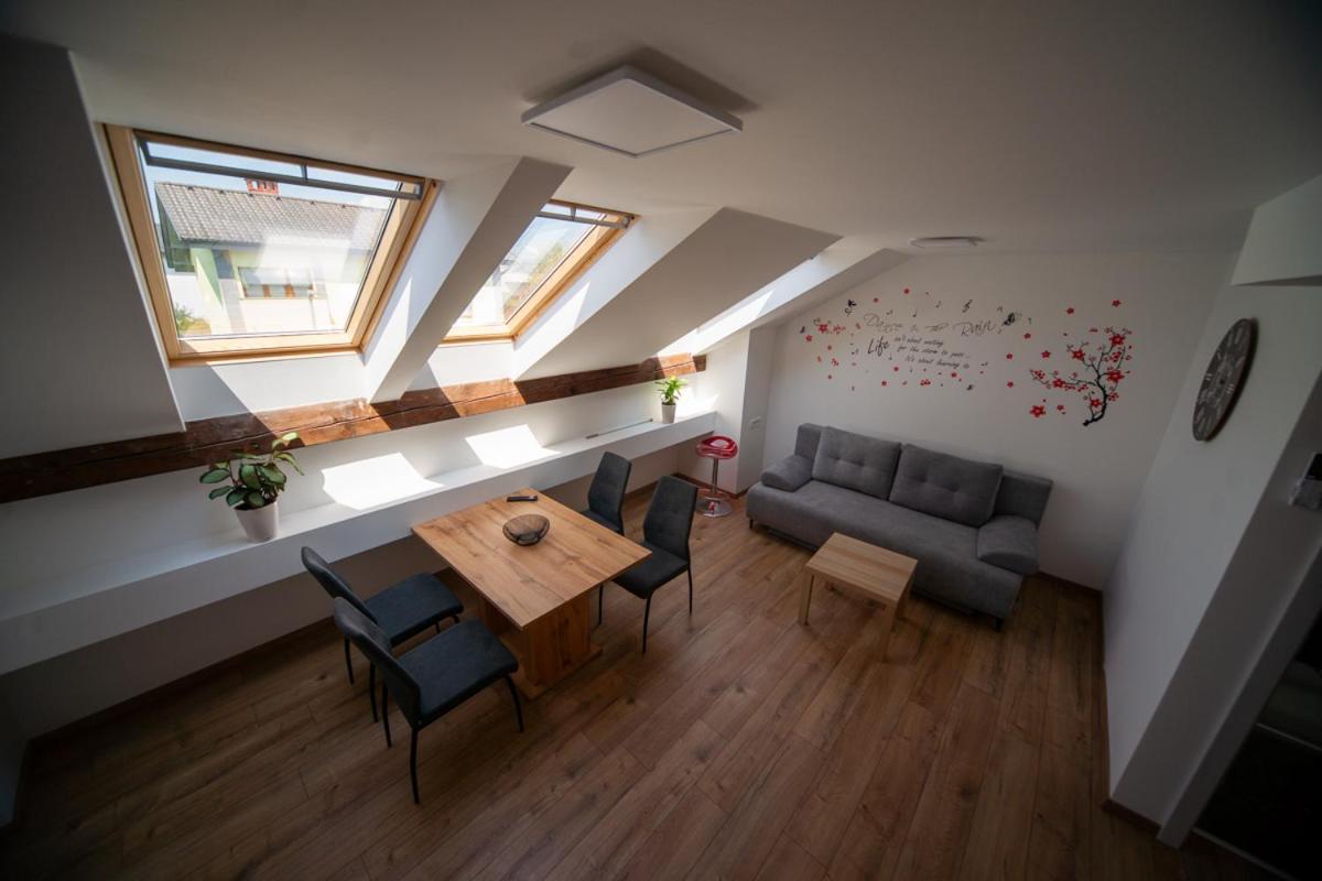 Sport Apartments Radovljica Bagian luar foto